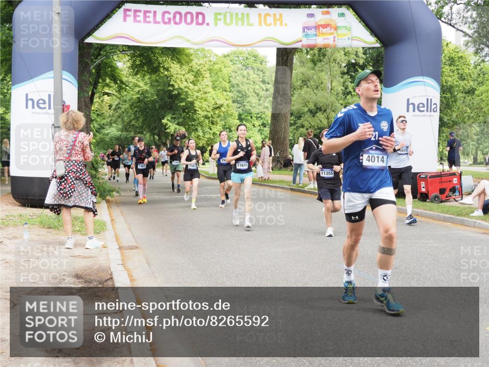 29.06.2025 - hella hamburg halbmarathon MichiJ http://msf.ph/oto/8265592 29.06.2025 10:54:29 Zwischen KM18-KM19 2963, 4014, 6196, 9967, 11355, 11641, 14203, 16539, 16723, 16976 meine-sportfotos.de