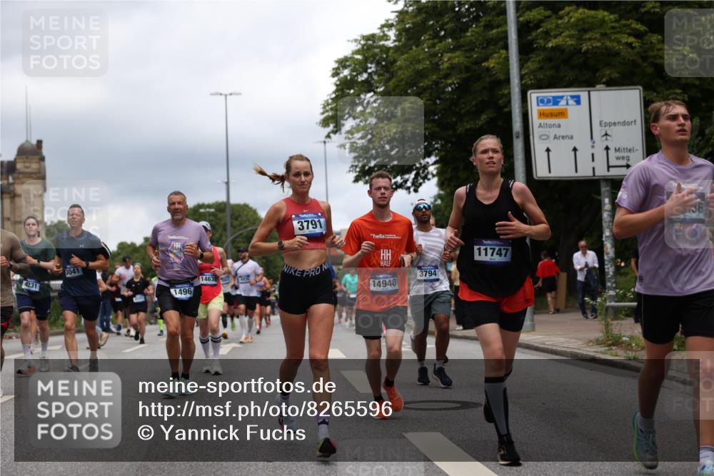 29.06.2025 - hella hamburg halbmarathon Yannick Fuchs http://msf.ph/oto/8265596 29.06.2025 10:48:47 20KM 1125, 1327, 1496, 1506, 1628, 2119, 2474, 2561, 2771, 2884, 2955, 3041, 3177, 3652, 3791, 3794, 3861, 3945, 4029, 4189, 4231, 4868, 4903, 4938, 5319, 6082, 6084, 6433, 6443, 6587, 6938, 8449, 8487, 8514, 8698, 8973, 10191, 10192, 10263, 10368, 10376, 11184, 11333, 11499, 11747, 11797, 11799, 11976, 12186, 12526, 12584, 12961, 13267, 13297, 13988, 14036, 14175, 14592, 14638, 14660, 14834, 14948, 15389, 15408, 15879, 16047, 16327, 17842, 18380 meine-sportfotos.de