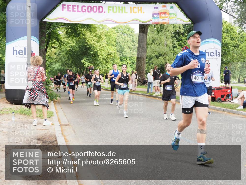 29.06.2025 - hella hamburg halbmarathon MichiJ http://msf.ph/oto/8265605 29.06.2025 10:54:29 Zwischen KM18-KM19 2963, 4014, 6196, 9967, 11355, 11641, 14203, 16539, 16723, 16976 meine-sportfotos.de