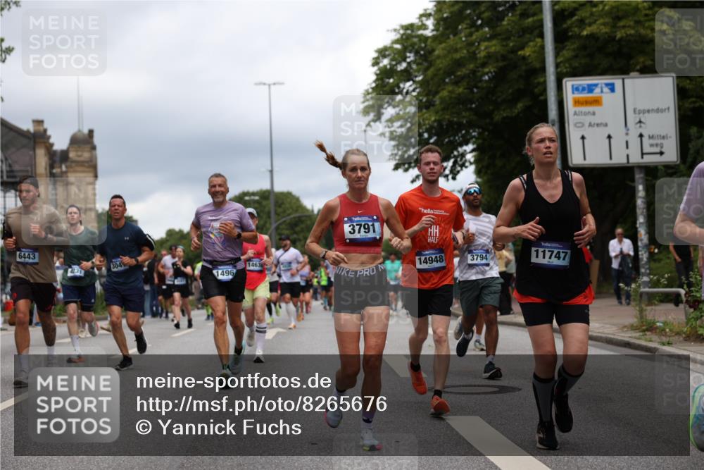 29.06.2025 - hella hamburg halbmarathon Yannick Fuchs http://msf.ph/oto/8265676 29.06.2025 10:48:48 20KM 1125, 1327, 1496, 1506, 1628, 2119, 2474, 2561, 2771, 2884, 2955, 3041, 3652, 3791, 3794, 3945, 4029, 4189, 4231, 4868, 4903, 4938, 5319, 6082, 6355, 6433, 6443, 6587, 6938, 8449, 8487, 8514, 8698, 8973, 10191, 10192, 10263, 10368, 10376, 11184, 11333, 11499, 11747, 11797, 11799, 11976, 12186, 12526, 12584, 12961, 13267, 13297, 13988, 14036, 14175, 14592, 14638, 14660, 14834, 14845, 14948, 15389, 15408, 15879, 16047, 16327, 17842, 18031, 18380 meine-sportfotos.de