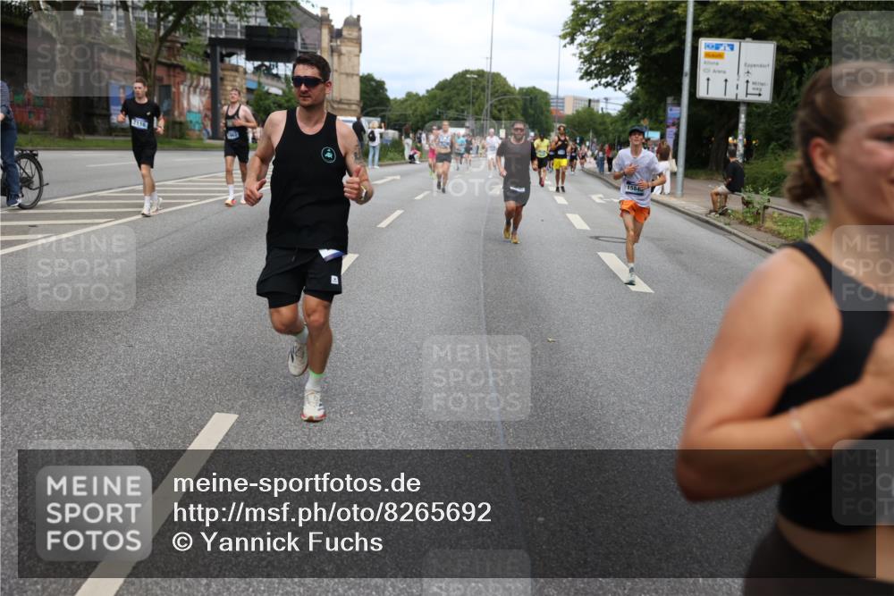 29.06.2025 - hella hamburg halbmarathon Yannick Fuchs http://msf.ph/oto/8265692 29.06.2025 10:36:41 20KM 1169, 1209, 1256, 1312, 1441, 1512, 1903, 1962, 3523, 4823, 5682, 5690, 6639, 6721, 6770, 7105, 7116, 7363, 7693, 8694, 9365, 12098, 13196, 13483, 13709, 13725, 14275, 14811, 15270, 15623, 15654, 15846, 15935, 16281, 16507, 16626, 17016, 17363, 17637, 17926, 18330 meine-sportfotos.de