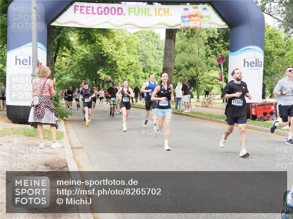 29.06.2025 - hella hamburg halbmarathon MichiJ http://msf.ph/oto/8265702 29.06.2025 10:54:30 Zwischen KM18-KM19 2963, 2964, 4014, 5363, 6196, 9967, 11355, 11641, 14203, 16539, 16723, 16976 meine-sportfotos.de