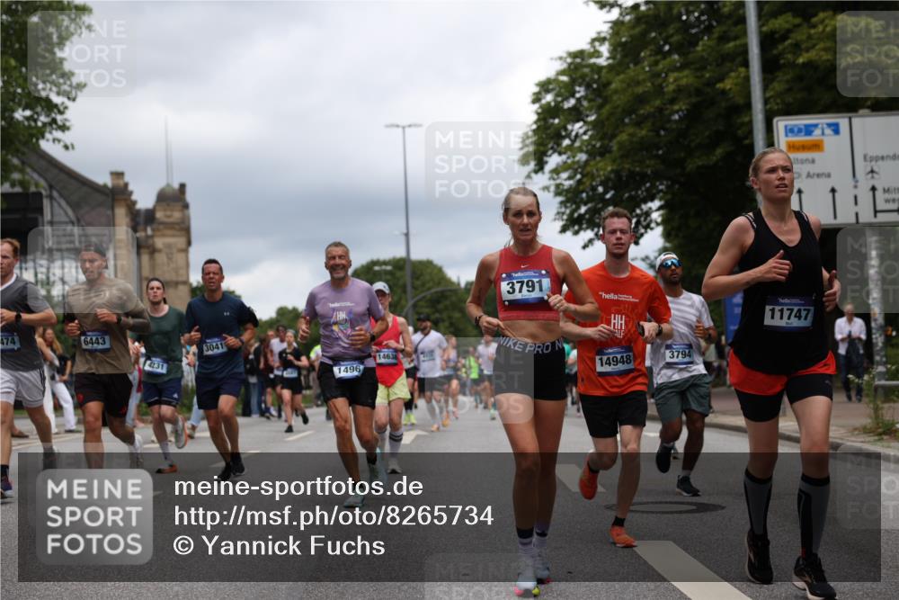 29.06.2025 - hella hamburg halbmarathon Yannick Fuchs http://msf.ph/oto/8265734 29.06.2025 10:48:48 20KM 1125, 1327, 1496, 1506, 1628, 2119, 2474, 2561, 2771, 2884, 2955, 3041, 3652, 3791, 3794, 3945, 4029, 4189, 4231, 4868, 4903, 4938, 5319, 6082, 6355, 6433, 6443, 6587, 6938, 8449, 8487, 8514, 8698, 8973, 10191, 10192, 10263, 10368, 10376, 11184, 11333, 11499, 11747, 11797, 11799, 11976, 12186, 12526, 12584, 12961, 13267, 13297, 13988, 14036, 14175, 14592, 14638, 14660, 14834, 14845, 14948, 15389, 15408, 15879, 16047, 16327, 17842, 18031, 18380 meine-sportfotos.de