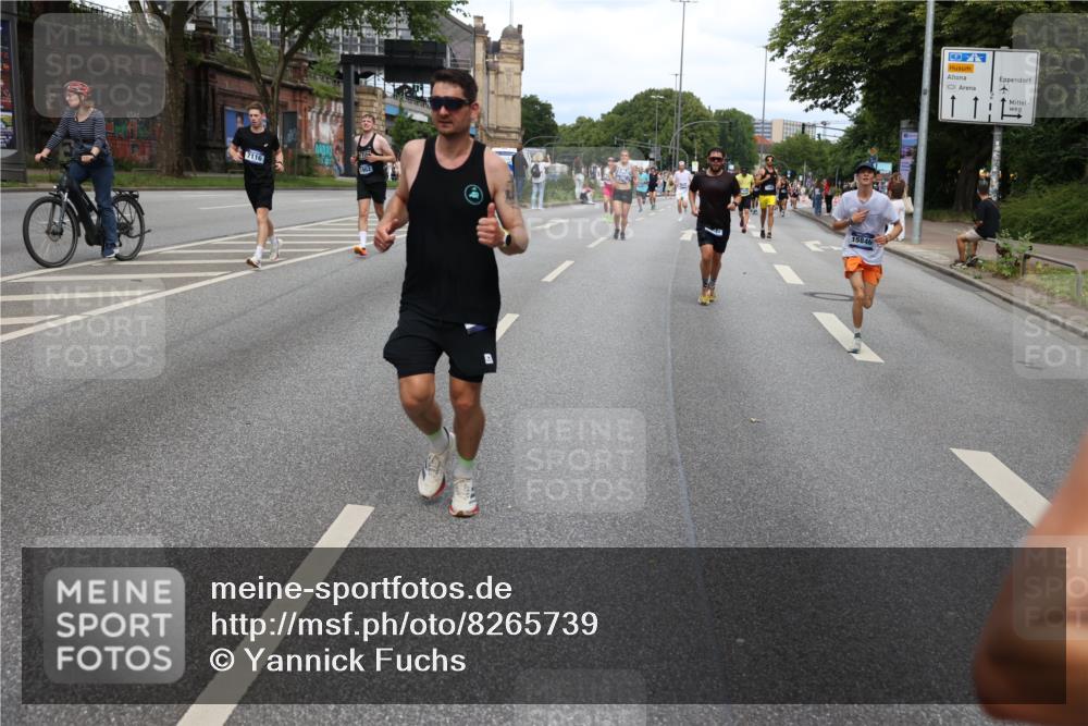 29.06.2025 - hella hamburg halbmarathon Yannick Fuchs http://msf.ph/oto/8265739 29.06.2025 10:36:41 20KM 1169, 1209, 1256, 1312, 1441, 1512, 1903, 1962, 3523, 4823, 5682, 5690, 6639, 6721, 6770, 7105, 7116, 7363, 7693, 8694, 9365, 12098, 13196, 13483, 13709, 13725, 14275, 14811, 15270, 15623, 15654, 15846, 15935, 16281, 16507, 16626, 17016, 17363, 17637, 17926, 18330 meine-sportfotos.de