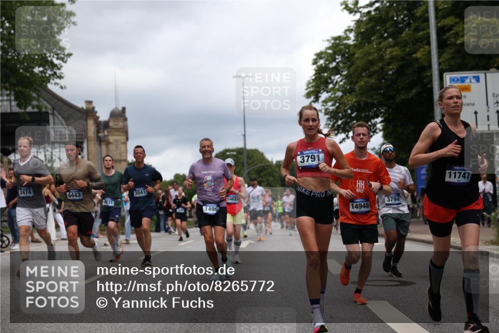 29.06.2025 - hella hamburg halbmarathon Yannick Fuchs http://msf.ph/oto/8265772 29.06.2025 10:48:48 20KM 1125, 1327, 1496, 1506, 1628, 2119, 2474, 2561, 2771, 2884, 2955, 3041, 3652, 3791, 3794, 3945, 4029, 4189, 4231, 4868, 4903, 4938, 5319, 6082, 6355, 6433, 6443, 6587, 6938, 8449, 8487, 8514, 8698, 8973, 10191, 10192, 10263, 10368, 10376, 11184, 11333, 11499, 11747, 11797, 11799, 11976, 12186, 12526, 12584, 12961, 13267, 13297, 13988, 14036, 14175, 14592, 14638, 14660, 14834, 14845, 14948, 15389, 15408, 15879, 16047, 16327, 17842, 18031, 18380 meine-sportfotos.de