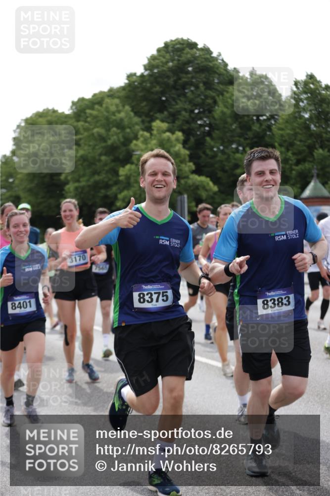 29.06.2025 - hella hamburg halbmarathon Jannik Wohlers http://msf.ph/oto/8265793 29.06.2025 10:33:28 Lombardsbrücke 1189, 1275, 1417, 1705, 1787, 1896, 2482, 3170, 3264, 3340, 3345, 3560, 4433, 4479, 4696, 4807, 4942, 5096, 5141, 5557, 5561, 5566, 5569, 5584, 5691, 5821, 5822, 5887, 6364, 6515, 6516, 6854, 6956, 7027, 7565, 8202, 8375, 8377, 8383, 8401, 9094, 9875, 9995, 10007, 10071, 10561, 10800, 11092, 11111, 11237, 11338, 11642, 11676, 11827, 12562, 12652, 12835, 13401, 13535, 13741, 13853, 13934, 14032, 14873, 15792, 17440, 19145, 19164 meine-sportfotos.de