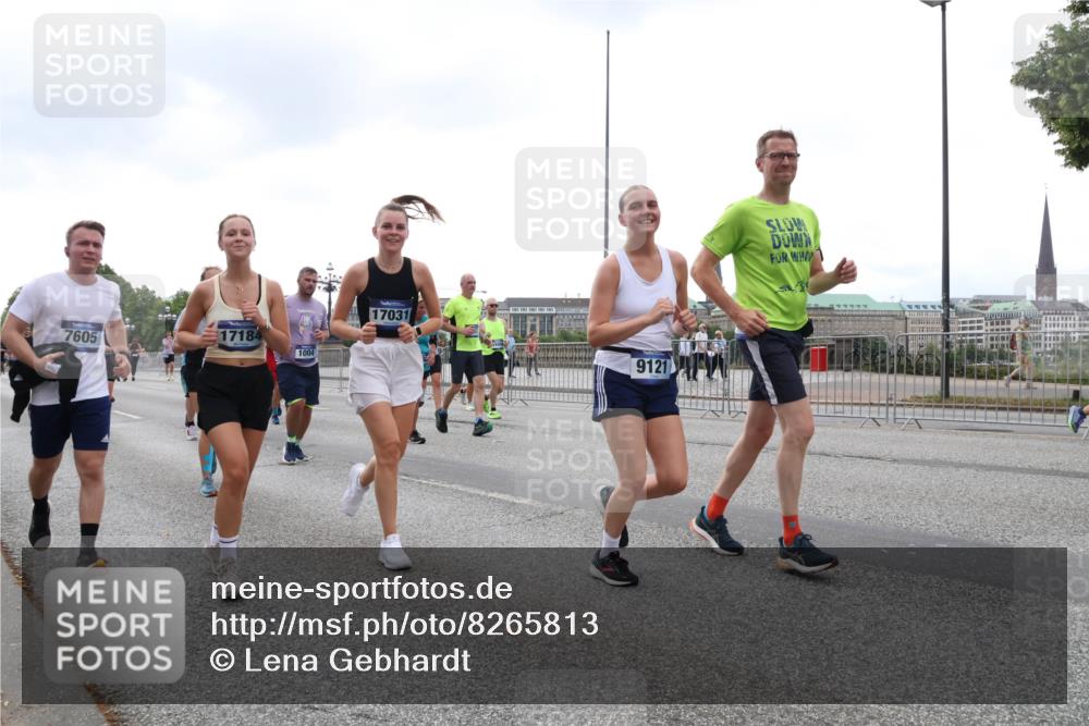 29.06.2025 - hella hamburg halbmarathon Lena Gebhardt http://msf.ph/oto/8265813 29.06.2025 10:46:12 Lombardsbrücke 1004, 1100, 1104, 1421, 1426, 1429, 1465, 1532, 1555, 1608, 1837, 1854, 1867, 1868, 1983, 2398, 2423, 2500, 2522, 2773, 2813, 2917, 2951, 2954, 2965, 3410, 4104, 4119, 4223, 4317, 4448, 4572, 5635, 5697, 5703, 5769, 5770, 5854, 5892, 6068, 6133, 6333, 6392, 6623, 7268, 7303, 7356, 7364, 7368, 7374, 7605, 7894, 7960, 7983, 8047, 8700, 9120, 9121, 9129, 9337, 9426, 9445, 10153, 10327, 10329, 10367, 10511, 11358, 11361, 11876, 11910, 12298, 12333, 12507, 12522 meine-sportfotos.de