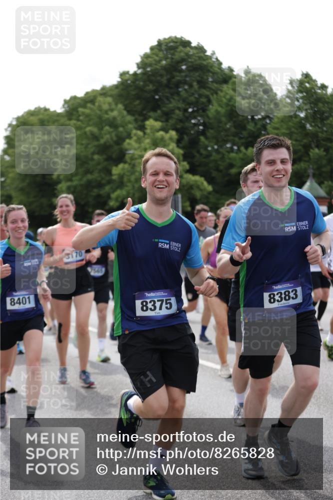 29.06.2025 - hella hamburg halbmarathon Jannik Wohlers http://msf.ph/oto/8265828 29.06.2025 10:33:28 Lombardsbrücke 1189, 1275, 1417, 1705, 1787, 1896, 2482, 3170, 3264, 3340, 3345, 3560, 4433, 4479, 4696, 4807, 4942, 5096, 5141, 5557, 5561, 5566, 5569, 5584, 5691, 5821, 5822, 5887, 6364, 6515, 6516, 6854, 6956, 7027, 7565, 8202, 8375, 8377, 8383, 8401, 9094, 9875, 9995, 10007, 10071, 10561, 10800, 11092, 11111, 11237, 11338, 11642, 11676, 11827, 12562, 12652, 12835, 13401, 13535, 13741, 13853, 13934, 14032, 14873, 15792, 17440, 19145, 19164 meine-sportfotos.de