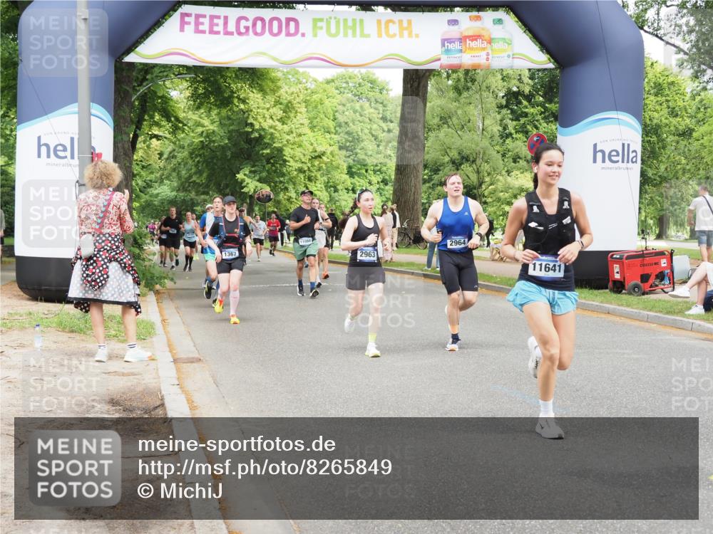 29.06.2025 - hella hamburg halbmarathon MichiJ http://msf.ph/oto/8265849 29.06.2025 10:54:31 Zwischen KM18-KM19 2963, 2964, 4014, 5363, 9967, 11355, 11641, 16539, 16976 meine-sportfotos.de
