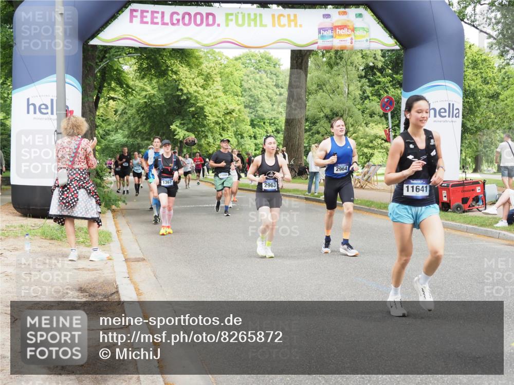29.06.2025 - hella hamburg halbmarathon MichiJ http://msf.ph/oto/8265872 29.06.2025 10:54:31 Zwischen KM18-KM19 2963, 2964, 4014, 5363, 9967, 11355, 11641, 16539, 16976 meine-sportfotos.de