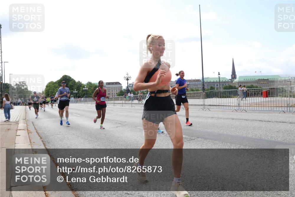 29.06.2025 - hella hamburg halbmarathon Lena Gebhardt http://msf.ph/oto/8265873 29.06.2025 10:11:12 Lombardsbrücke 1166, 1186, 1723, 1781, 2868, 3837, 4287, 5254, 5653, 7271, 7370, 8171, 8206, 8207, 8368, 8561, 9119, 9169, 9829, 10196, 10372, 11149, 11755, 12286, 12426, 12556, 12571, 12790, 12836, 13588, 13594, 13603, 14022, 14149, 14270, 15009, 15214, 15252, 15797, 15908, 16383, 16808, 17142, 17500, 17532, 17787, 18382, 18949, 19172, 19241 meine-sportfotos.de