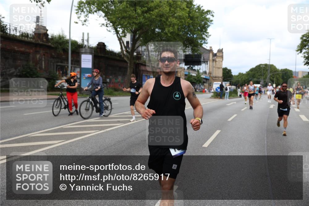 29.06.2025 - hella hamburg halbmarathon Yannick Fuchs http://msf.ph/oto/8265917 29.06.2025 10:36:42 20KM 1169, 1209, 1256, 1312, 1441, 1512, 1903, 1962, 3523, 4823, 5682, 5690, 6639, 6721, 6770, 7105, 7116, 7363, 7693, 8694, 9365, 12098, 13196, 13483, 13709, 13725, 14275, 14811, 15270, 15623, 15654, 15846, 15935, 16281, 16507, 16626, 17016, 17363, 17637, 17926, 18330, 18920 meine-sportfotos.de