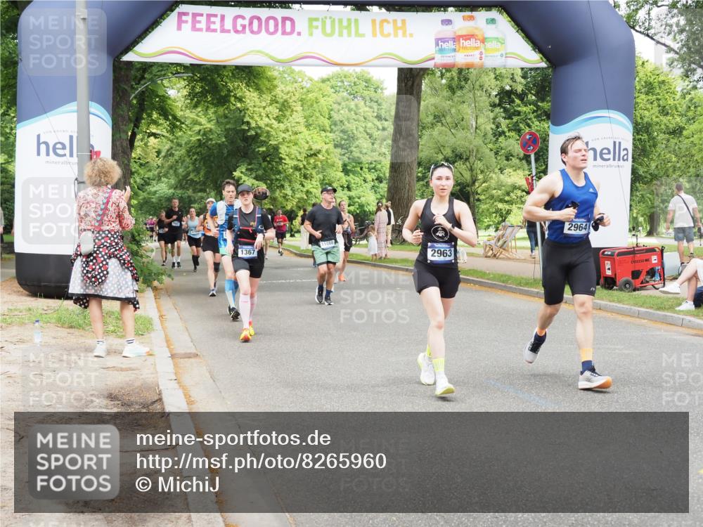 29.06.2025 - hella hamburg halbmarathon MichiJ http://msf.ph/oto/8265960 29.06.2025 10:54:32 Zwischen KM18-KM19 2963, 2964, 4014, 5363, 9967, 11088, 11355, 11641, 16824, 16976, 17062 meine-sportfotos.de
