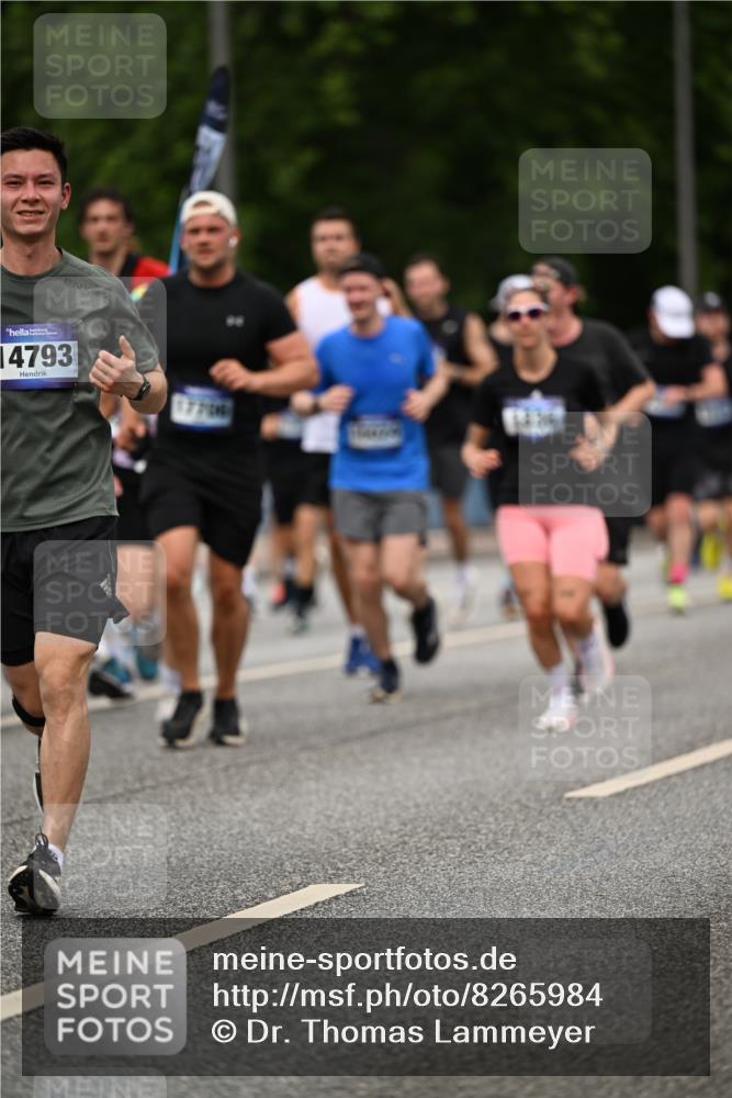 29.06.2025 - hella hamburg halbmarathon Dr. Thomas Lammeyer http://msf.ph/oto/8265984 29.06.2025 10:35:35 Kennedybrücke 1097, 1547, 1844, 1979, 2831, 2832, 2914, 3281, 3396, 3424, 3571, 3681, 4877, 4953, 5165, 5350, 5846, 5965, 6078, 6160, 6573, 6640, 7120, 8806, 8812, 8941, 9078, 9104, 9183, 9883, 10148, 10240, 10435, 10586, 11178 meine-sportfotos.de