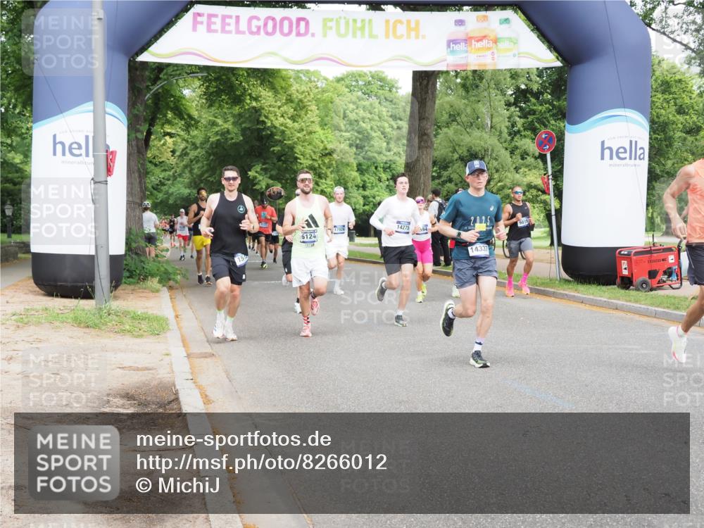 29.06.2025 - hella hamburg halbmarathon MichiJ http://msf.ph/oto/8266012 29.06.2025 10:30:35 Zwischen KM18-KM19 1512, 1903, 5124, 5690, 6639, 7105, 7363, 8359, 12098, 12588, 14811, 15255, 15328, 15846, 16507, 17032, 17159, 17637, 18509 meine-sportfotos.de