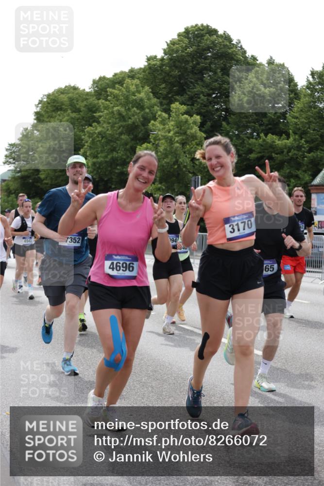 29.06.2025 - hella hamburg halbmarathon Jannik Wohlers http://msf.ph/oto/8266072 29.06.2025 10:33:29 Lombardsbrücke 1189, 1275, 1417, 1705, 1787, 1896, 2482, 2526, 3264, 3340, 3345, 3560, 4479, 4696, 4807, 4942, 5096, 5141, 5557, 5561, 5566, 5584, 5691, 5821, 5822, 5887, 6364, 6515, 6516, 6956, 7027, 7565, 8202, 8375, 8377, 8383, 8401, 9094, 9875, 9995, 10007, 10071, 10561, 10800, 11092, 11111, 11237, 11338, 11642, 12330, 12562, 12652, 12835, 13401, 13535, 13741, 13853, 13934, 14032, 14873, 15792, 17440, 19145, 19164 meine-sportfotos.de