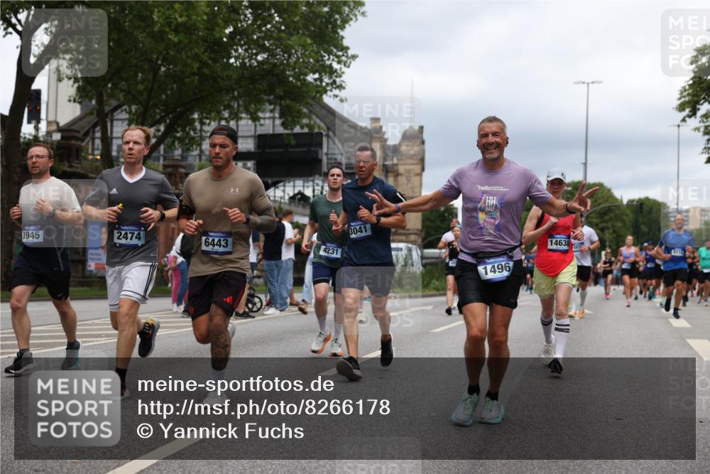 29.06.2025 - hella hamburg halbmarathon Yannick Fuchs http://msf.ph/oto/8266178 29.06.2025 10:48:49 20KM 1125, 1327, 1496, 1506, 1628, 2119, 2474, 2561, 2771, 2884, 2955, 3041, 3652, 3791, 3794, 3945, 4029, 4189, 4231, 4868, 4903, 4938, 5319, 6355, 6433, 6443, 6587, 6938, 8449, 8487, 8514, 8698, 8973, 10191, 10192, 10368, 10376, 11184, 11333, 11747, 11797, 11799, 11976, 12186, 12526, 12584, 12961, 13267, 13297, 13988, 14036, 14175, 14592, 14638, 14660, 14834, 14845, 14948, 15389, 15879, 16047, 16327, 17842, 18031, 18380 meine-sportfotos.de
