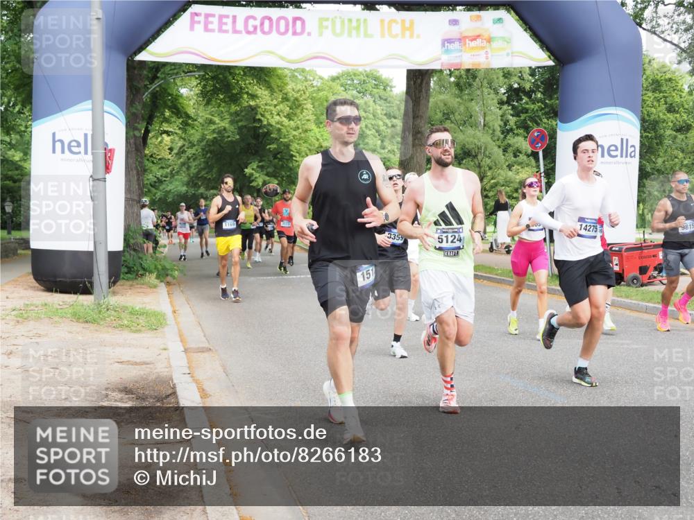 29.06.2025 - hella hamburg halbmarathon MichiJ http://msf.ph/oto/8266183 29.06.2025 10:30:36 Zwischen KM18-KM19 1512, 1903, 5124, 5690, 6639, 7363, 8359, 8694, 9815, 12098, 12588, 14275, 14811, 15255, 15328, 16507, 17032, 17159, 17637, 17926, 18509 meine-sportfotos.de
