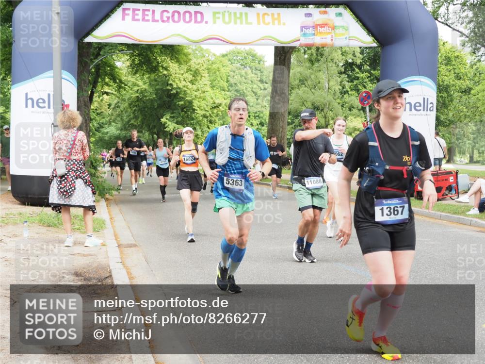 29.06.2025 - hella hamburg halbmarathon MichiJ http://msf.ph/oto/8266277 29.06.2025 10:54:35 Zwischen KM18-KM19 1367, 2963, 2964, 4014, 5363, 11088, 11355, 11641, 15945, 16824, 16976, 17062 meine-sportfotos.de