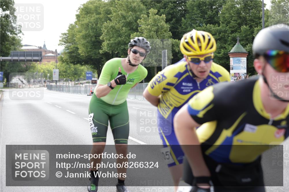29.06.2025 - hella hamburg halbmarathon Jannik Wohlers http://msf.ph/oto/8266324 29.06.2025 08:50:45 Lombardsbrücke  meine-sportfotos.de