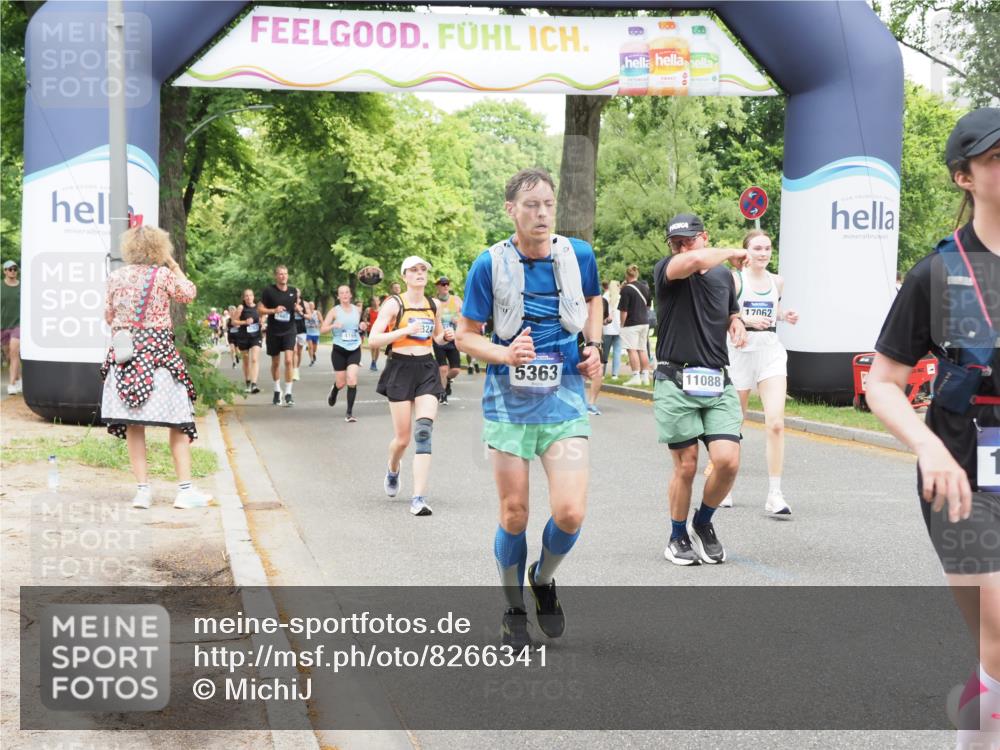 29.06.2025 - hella hamburg halbmarathon MichiJ http://msf.ph/oto/8266341 29.06.2025 10:54:35 Zwischen KM18-KM19 1367, 2963, 2964, 4014, 5363, 11088, 11355, 11641, 15945, 16824, 16976, 17062 meine-sportfotos.de