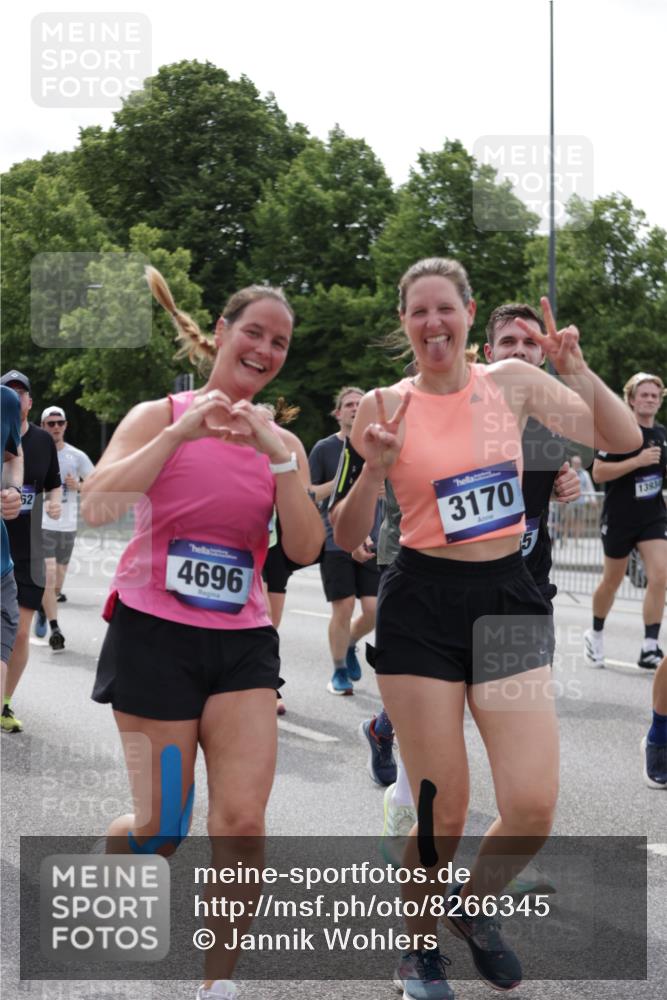 29.06.2025 - hella hamburg halbmarathon Jannik Wohlers http://msf.ph/oto/8266345 29.06.2025 10:33:30 Lombardsbrücke 1189, 1275, 1417, 1705, 1787, 1896, 2482, 2526, 3264, 3340, 3345, 3560, 4479, 4696, 4807, 4942, 5557, 5561, 5566, 5584, 5691, 5821, 5822, 5887, 6364, 6515, 6516, 6956, 7027, 7565, 8202, 8375, 8377, 8383, 8401, 9094, 9875, 9995, 10007, 10071, 10561, 10800, 11092, 11111, 11237, 11338, 11642, 12330, 12562, 12835, 13401, 13535, 13741, 13853, 13934, 14032, 14873, 15792, 15845, 17440, 19145, 19164 meine-sportfotos.de