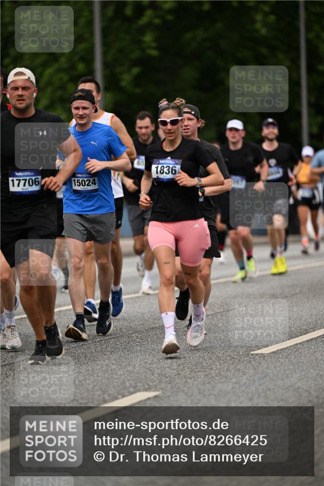 29.06.2025 - hella hamburg halbmarathon Dr. Thomas Lammeyer http://msf.ph/oto/8266425 29.06.2025 10:35:36 Kennedybrücke 1097, 1547, 1844, 1979, 2831, 2832, 3281, 3396, 3424, 3571, 3681, 4877, 4953, 5165, 5350, 5846, 5965, 6078, 6160, 6573, 6640, 7120, 8806, 8812, 8941, 9078, 9104, 9183, 9883, 10148, 10240, 10435, 10586, 10653, 11178 meine-sportfotos.de