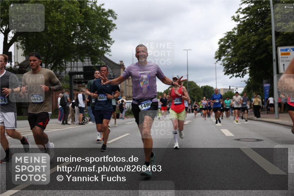 29.06.2025 - hella hamburg halbmarathon Yannick Fuchs http://msf.ph/oto/8266463 29.06.2025 10:48:49 20KM 1125, 1327, 1496, 1506, 1628, 2119, 2474, 2561, 2771, 2884, 2955, 3041, 3652, 3791, 3794, 3945, 4029, 4189, 4231, 4868, 4903, 4938, 5319, 6355, 6433, 6443, 6587, 6938, 8449, 8487, 8514, 8698, 8973, 10191, 10192, 10368, 10376, 11184, 11333, 11747, 11797, 11799, 11976, 12186, 12526, 12584, 12961, 13267, 13297, 13988, 14036, 14175, 14592, 14638, 14660, 14834, 14845, 14948, 15389, 15879, 16047, 16327, 17842, 18031, 18380 meine-sportfotos.de