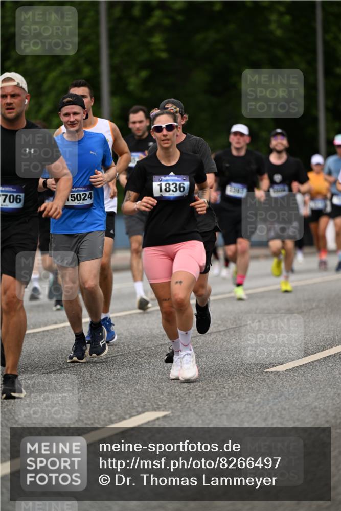 29.06.2025 - hella hamburg halbmarathon Dr. Thomas Lammeyer http://msf.ph/oto/8266497 29.06.2025 10:35:36 Kennedybrücke 1097, 1547, 1844, 1979, 2831, 2832, 3281, 3396, 3424, 3571, 3681, 4877, 4953, 5165, 5350, 5846, 5965, 6078, 6160, 6573, 6640, 7120, 8806, 8812, 8941, 9078, 9104, 9183, 9883, 10148, 10240, 10435, 10586, 10653, 11178 meine-sportfotos.de