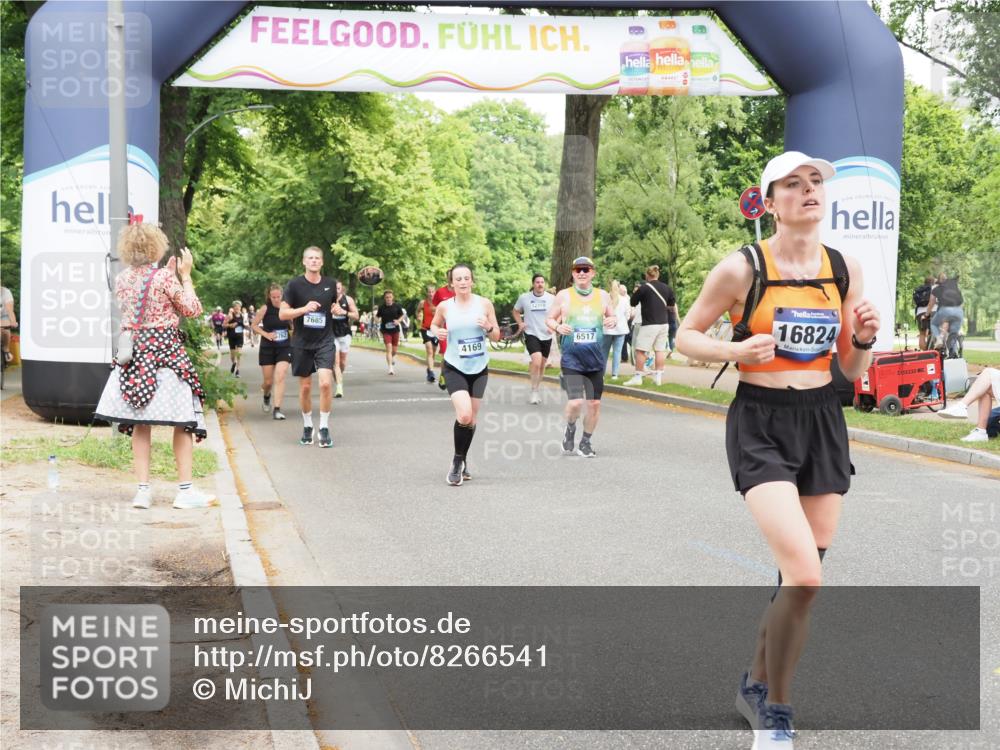 29.06.2025 - hella hamburg halbmarathon MichiJ http://msf.ph/oto/8266541 29.06.2025 10:54:37 Zwischen KM18-KM19 1079, 1367, 2963, 2964, 5363, 6517, 11088, 15945, 16824, 16976, 17062 meine-sportfotos.de