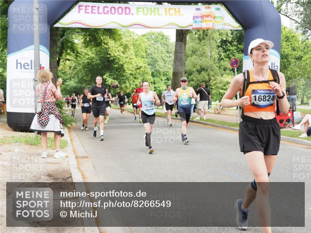 29.06.2025 - hella hamburg halbmarathon MichiJ http://msf.ph/oto/8266549 29.06.2025 10:54:38 Zwischen KM18-KM19 1079, 1367, 2964, 4169, 5363, 5762, 6517, 11088, 15945, 16824, 17062 meine-sportfotos.de