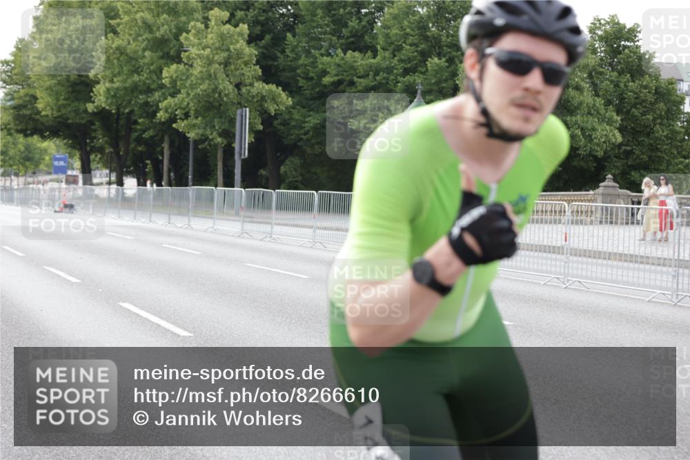 29.06.2025 - hella hamburg halbmarathon Jannik Wohlers http://msf.ph/oto/8266610 29.06.2025 08:50:45 Lombardsbrücke  meine-sportfotos.de