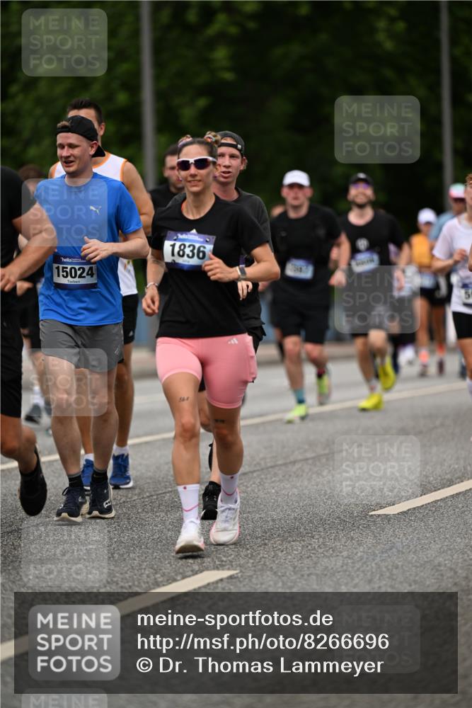 29.06.2025 - hella hamburg halbmarathon Dr. Thomas Lammeyer http://msf.ph/oto/8266696 29.06.2025 10:35:37 Kennedybrücke 1097, 1547, 1844, 2831, 2832, 3281, 3396, 3424, 3571, 3681, 4877, 4953, 5165, 5350, 5846, 5965, 6078, 6160, 6573, 6640, 7120, 8806, 8812, 8941, 9078, 9104, 9183, 9883, 10148, 10240, 10435, 10586, 10653, 11178 meine-sportfotos.de
