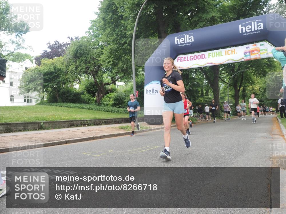 29.06.2025 - hella hamburg halbmarathon KatJ http://msf.ph/oto/8266718 29.06.2025 10:39:13 Zwischen KM18-KM19 1098, 2397, 2636, 2818, 4967, 6286, 8139 meine-sportfotos.de