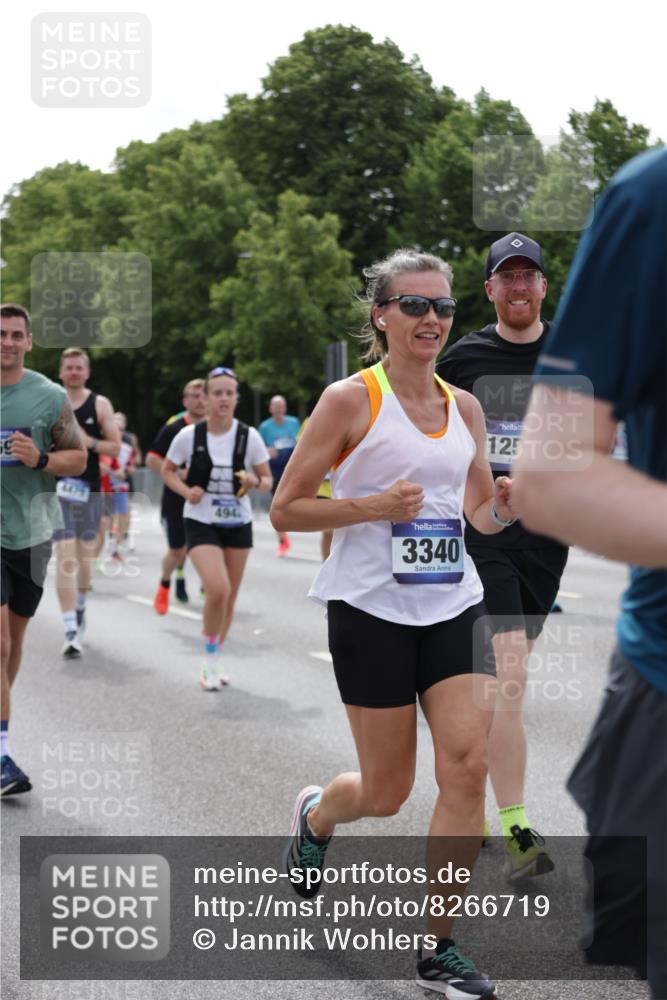 29.06.2025 - hella hamburg halbmarathon Jannik Wohlers http://msf.ph/oto/8266719 29.06.2025 10:33:31 Lombardsbrücke 1189, 1275, 1417, 1705, 1787, 1896, 2482, 2526, 3264, 3340, 3345, 4479, 4696, 4807, 4942, 5557, 5561, 5566, 5584, 5691, 5821, 5822, 5887, 6364, 6515, 6516, 6956, 7027, 7565, 8202, 8277, 8375, 8377, 8383, 8401, 9094, 9875, 9995, 10007, 10071, 10561, 10800, 11092, 11111, 11237, 11338, 11642, 12330, 12562, 12835, 13401, 13485, 13535, 13741, 13853, 13934, 14032, 14873, 15792, 15845, 17440, 17953, 19145, 19164 meine-sportfotos.de