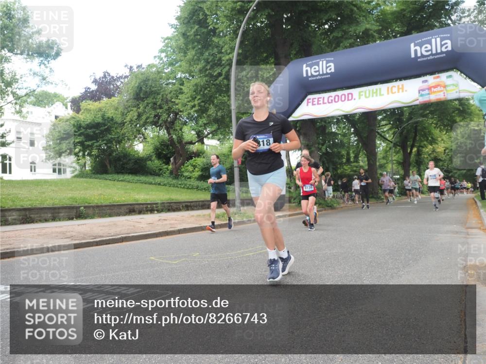 29.06.2025 - hella hamburg halbmarathon KatJ http://msf.ph/oto/8266743 29.06.2025 10:39:13 Zwischen KM18-KM19 1098, 2397, 2636, 2818, 4967, 6286, 8139 meine-sportfotos.de
