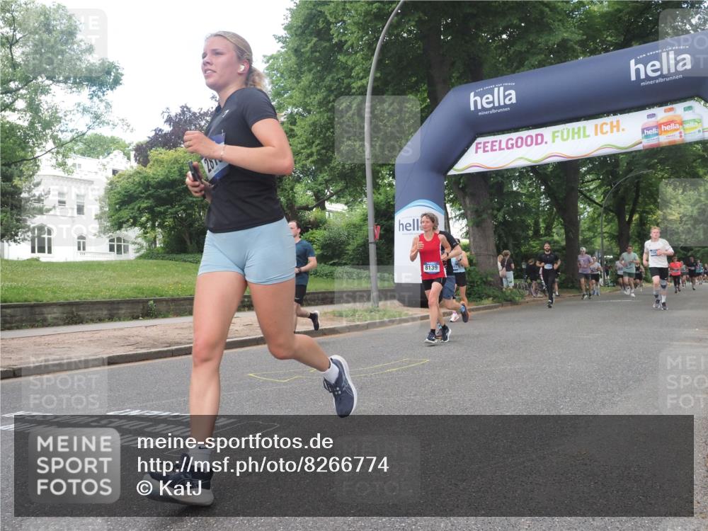 29.06.2025 - hella hamburg halbmarathon KatJ http://msf.ph/oto/8266774 29.06.2025 10:39:13 Zwischen KM18-KM19 1098, 2397, 2636, 2818, 4967, 6286, 8139 meine-sportfotos.de