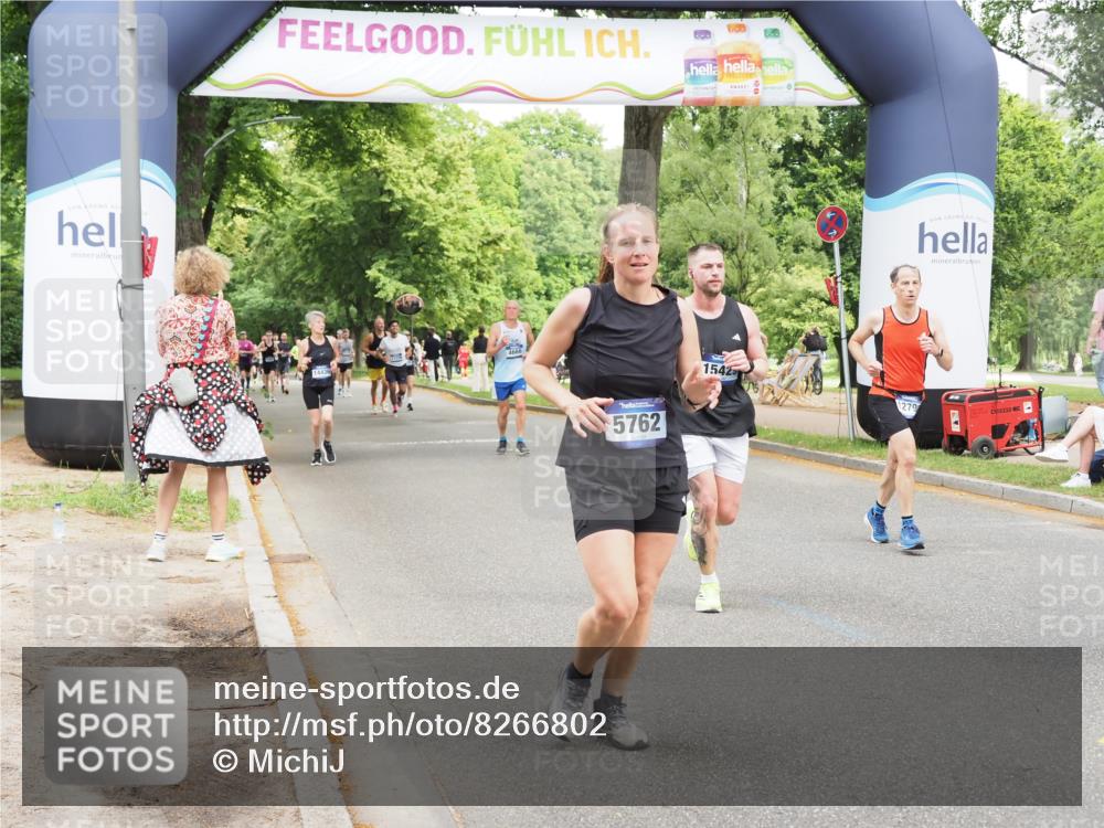 29.06.2025 - hella hamburg halbmarathon MichiJ http://msf.ph/oto/8266802 29.06.2025 10:54:43 Zwischen KM18-KM19 1079, 4169, 4666, 5762, 6517, 7685, 8971, 10372, 12418, 12790, 14436, 14869, 15429 meine-sportfotos.de