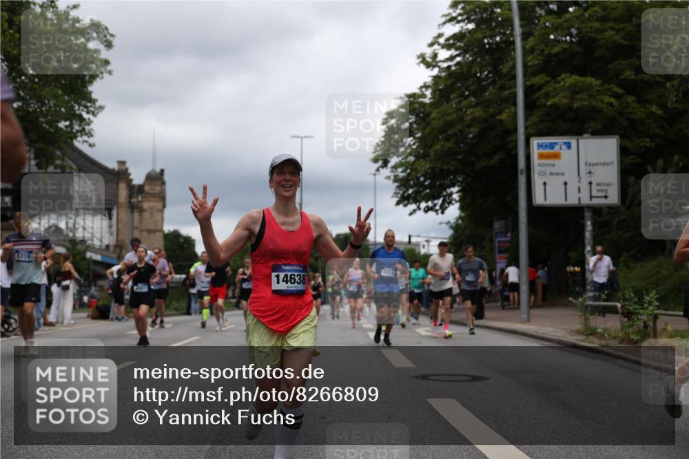 29.06.2025 - hella hamburg halbmarathon Yannick Fuchs http://msf.ph/oto/8266809 29.06.2025 10:48:50 20KM 1125, 1327, 1496, 1506, 1628, 2119, 2474, 2561, 2771, 2884, 2955, 3041, 3652, 3791, 3794, 3945, 4029, 4189, 4231, 4868, 4903, 4938, 5319, 6355, 6433, 6443, 6587, 6938, 8449, 8487, 8514, 8698, 8973, 10191, 10192, 10368, 10376, 11184, 11333, 11568, 11747, 11797, 11799, 11976, 12186, 12526, 12584, 12961, 13267, 13297, 13988, 14036, 14175, 14592, 14638, 14660, 14834, 14845, 14948, 15389, 15854, 15879, 16047, 16327, 17842, 18031, 18380 meine-sportfotos.de