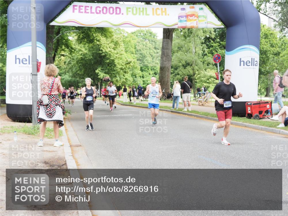 29.06.2025 - hella hamburg halbmarathon MichiJ http://msf.ph/oto/8266916 29.06.2025 10:54:44 Zwischen KM18-KM19 1079, 4169, 4666, 5762, 6517, 7685, 8971, 10372, 12418, 12790, 14436, 14869, 15429 meine-sportfotos.de