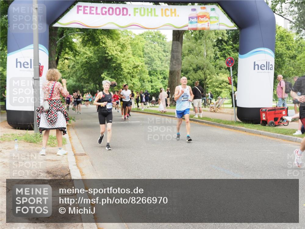 29.06.2025 - hella hamburg halbmarathon MichiJ http://msf.ph/oto/8266970 29.06.2025 10:54:45 Zwischen KM18-KM19 4169, 4666, 5762, 6517, 7685, 8971, 10372, 12418, 12790, 14436, 14869, 15429 meine-sportfotos.de