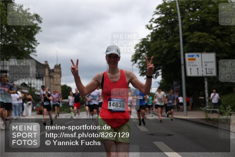 29.06.2025 - hella hamburg halbmarathon Yannick Fuchs http://msf.ph/oto/8267129 29.06.2025 10:48:51 20KM 1125, 1327, 1496, 1506, 1628, 2119, 2474, 2561, 2771, 2884, 2955, 3041, 3652, 3791, 3794, 3945, 4029, 4189, 4231, 4868, 4903, 4938, 5319, 6355, 6433, 6443, 6587, 6938, 8449, 8487, 8514, 8698, 8973, 10191, 10192, 10368, 10376, 11184, 11333, 11568, 11747, 11797, 11799, 11976, 12186, 12526, 12584, 12961, 13267, 13297, 13988, 14036, 14175, 14592, 14638, 14834, 14845, 14948, 15389, 15854, 15879, 16047, 16327, 17842, 18031, 18380 meine-sportfotos.de