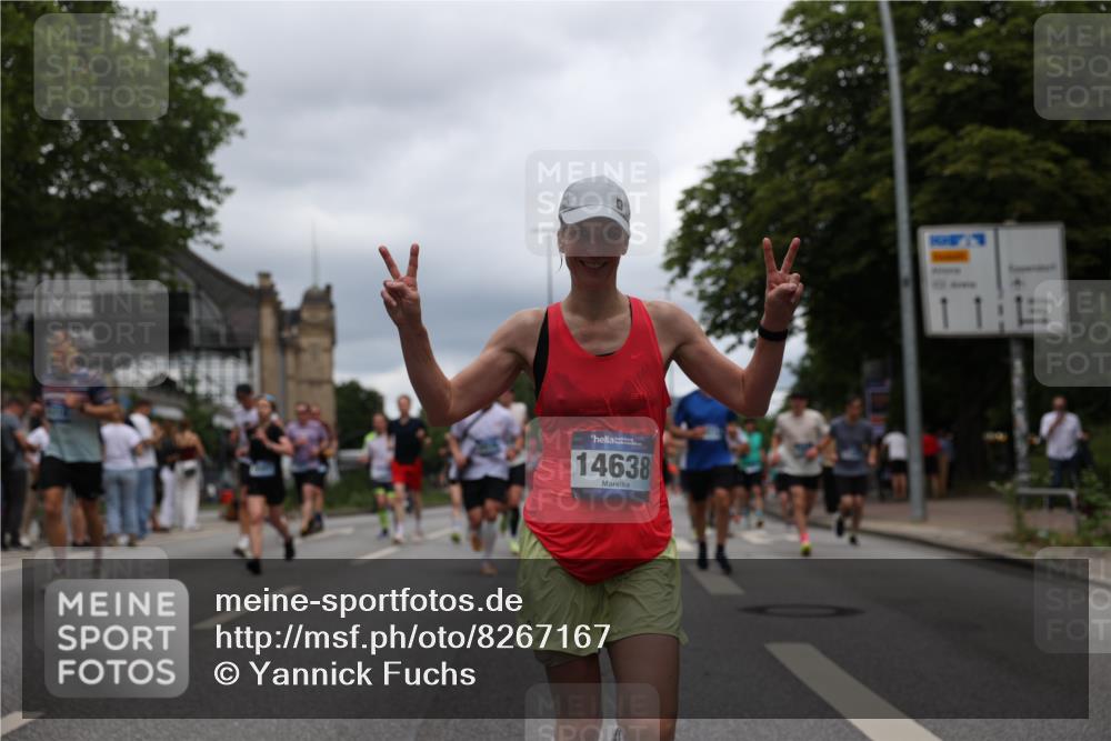29.06.2025 - hella hamburg halbmarathon Yannick Fuchs http://msf.ph/oto/8267167 29.06.2025 10:48:51 20KM 1125, 1327, 1496, 1506, 1628, 2119, 2474, 2561, 2771, 2884, 2955, 3041, 3652, 3791, 3794, 3945, 4029, 4189, 4231, 4868, 4903, 4938, 5319, 6355, 6433, 6443, 6587, 6938, 8449, 8487, 8514, 8698, 8973, 10191, 10192, 10368, 10376, 11184, 11333, 11568, 11747, 11797, 11799, 11976, 12186, 12526, 12584, 12961, 13267, 13297, 13988, 14036, 14175, 14592, 14638, 14834, 14845, 14948, 15389, 15854, 15879, 16047, 16327, 17842, 18031, 18380 meine-sportfotos.de