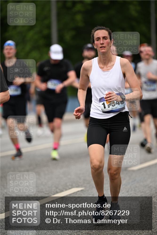 29.06.2025 - hella hamburg halbmarathon Dr. Thomas Lammeyer http://msf.ph/oto/8267229 29.06.2025 10:35:39 Kennedybrücke 1235, 1547, 1844, 2831, 2832, 3281, 3396, 3424, 3571, 3681, 4877, 4953, 5165, 5350, 5846, 5965, 6078, 6160, 6344, 6573, 6640, 7120, 8806, 8812, 8941, 9078, 9104, 9183, 9478, 9883, 10148, 10240, 10435, 10586, 10653, 11178 meine-sportfotos.de