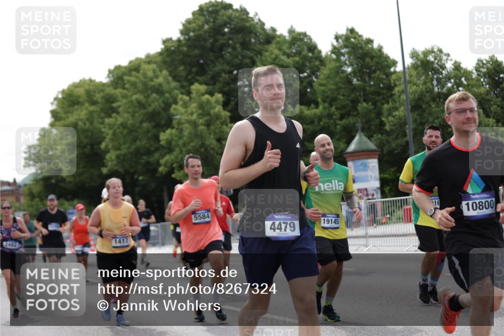 29.06.2025 - hella hamburg halbmarathon Jannik Wohlers http://msf.ph/oto/8267324 29.06.2025 10:33:34 Lombardsbrücke 1417, 1705, 1787, 1896, 2265, 2482, 2496, 2526, 2933, 3264, 3340, 3345, 3829, 3848, 4479, 4807, 4942, 5561, 5566, 5584, 5691, 5821, 5822, 5887, 6364, 6515, 6516, 6956, 7027, 7565, 8202, 8277, 8375, 8377, 8383, 8401, 9094, 9875, 9995, 10007, 10071, 10561, 10800, 11092, 11111, 11237, 11338, 11432, 11642, 12330, 12562, 12835, 13401, 13485, 13535, 13741, 13934, 14032, 14058, 14873, 14919, 15792, 15845, 16115, 16578, 17440, 17953, 19145, 19164 meine-sportfotos.de