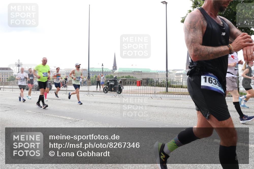 29.06.2025 - hella hamburg halbmarathon Lena Gebhardt http://msf.ph/oto/8267346 29.06.2025 10:34:46 Lombardsbrücke 1025, 1672, 2023, 2355, 2412, 2510, 2511, 2801, 3130, 3420, 4540, 4824, 4826, 4884, 5453, 5609, 6034, 6105, 6171, 6310, 6329, 6335, 6379, 6397, 6571, 6574, 6843, 7020, 7299, 7386, 7644, 7733, 8369, 8705, 8793, 8965, 9122, 9164, 9248, 9379, 9448, 9514, 10335, 10358, 10464, 10564, 10606, 10674, 11122, 11245, 11646, 11872, 12019, 12164, 12236, 12382, 12764, 13957, 15477, 16238, 16311, 16390, 16682, 16919, 17230, 18158, 18941 meine-sportfotos.de