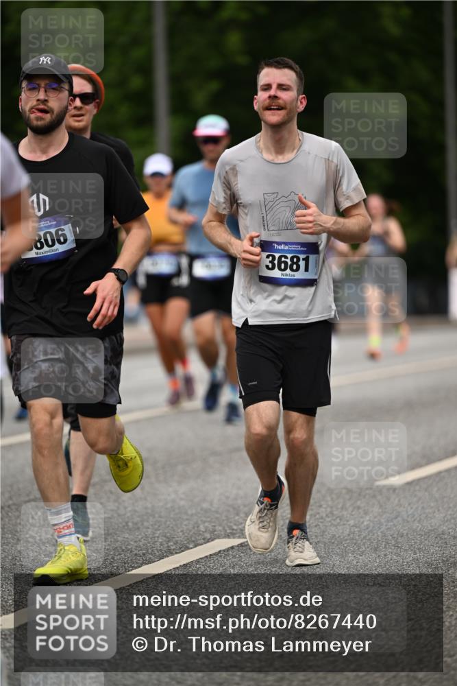 29.06.2025 - hella hamburg halbmarathon Dr. Thomas Lammeyer http://msf.ph/oto/8267440 29.06.2025 10:35:42 Kennedybrücke 1235, 1844, 2672, 2831, 2832, 3396, 3424, 3571, 3681, 4877, 4953, 5165, 5350, 5846, 5965, 6160, 6344, 6573, 6640, 7120, 8304, 8806, 9078, 9104, 9183, 9478, 9882, 9883, 10148, 10240, 10421, 10435, 10653, 11178 meine-sportfotos.de