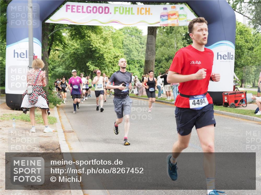 29.06.2025 - hella hamburg halbmarathon MichiJ http://msf.ph/oto/8267452 29.06.2025 10:54:55 Zwischen KM18-KM19 2852, 4494, 6089, 6181, 8279, 9527, 10791, 11720, 15150, 16186 meine-sportfotos.de