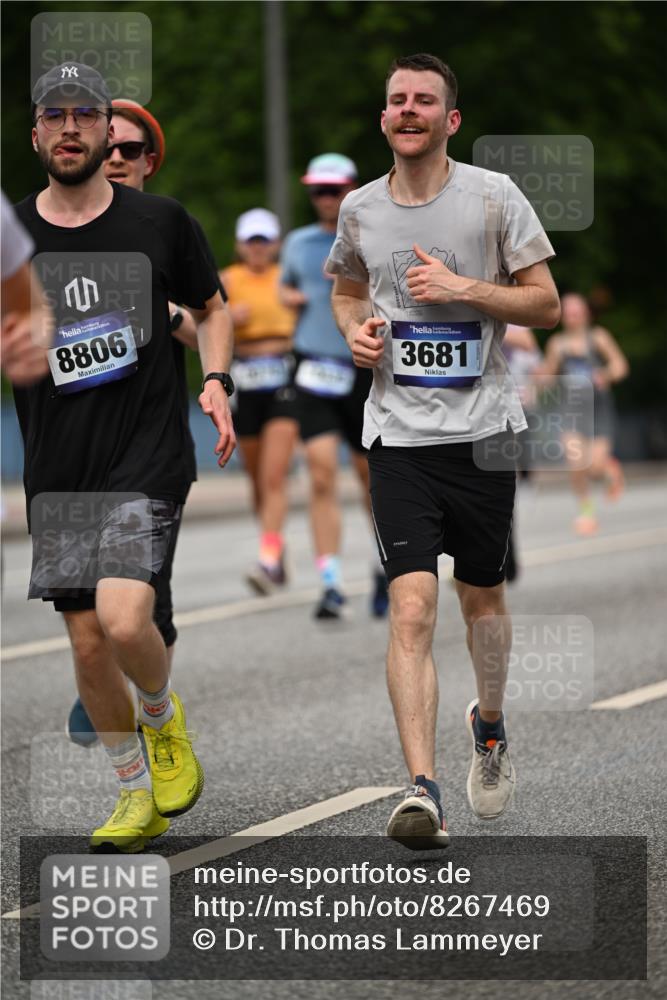 29.06.2025 - hella hamburg halbmarathon Dr. Thomas Lammeyer http://msf.ph/oto/8267469 29.06.2025 10:35:42 Kennedybrücke 1235, 1844, 2672, 2831, 2832, 3396, 3424, 3571, 3681, 4877, 4953, 5165, 5350, 5846, 5965, 6160, 6344, 6573, 6640, 7120, 8304, 8806, 9078, 9104, 9183, 9478, 9882, 9883, 10148, 10240, 10421, 10435, 10653, 11178 meine-sportfotos.de