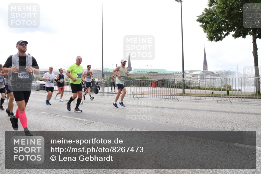 29.06.2025 - hella hamburg halbmarathon Lena Gebhardt http://msf.ph/oto/8267473 29.06.2025 10:34:46 Lombardsbrücke 1025, 1672, 2023, 2355, 2412, 2510, 2511, 2801, 3130, 3420, 4540, 4824, 4826, 4884, 5453, 5609, 6034, 6105, 6171, 6310, 6329, 6335, 6379, 6397, 6571, 6574, 6843, 7020, 7299, 7386, 7644, 7733, 8369, 8705, 8793, 8965, 9122, 9164, 9248, 9379, 9448, 9514, 10335, 10358, 10464, 10564, 10606, 10674, 11122, 11245, 11646, 11872, 12019, 12164, 12236, 12382, 12764, 13957, 15477, 16238, 16311, 16390, 16682, 16919, 17230, 18158, 18941 meine-sportfotos.de